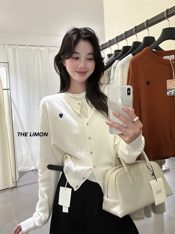 thelimon柠檬绿茶秋冬韩系简约设计感爱心刺绣长袖羊毛针织开衫女|undefined