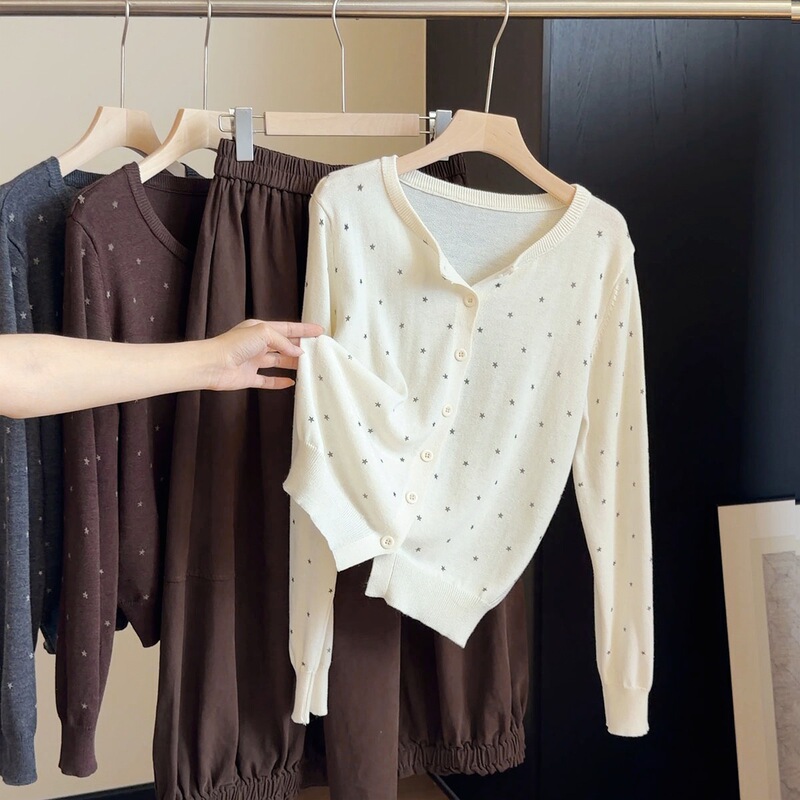 Korean-style fashionable, age-reducing, star-printed, round-neck knitted cardigan for women, new autumn collection, loose-fitting, slimming, long-sleeved outerwear