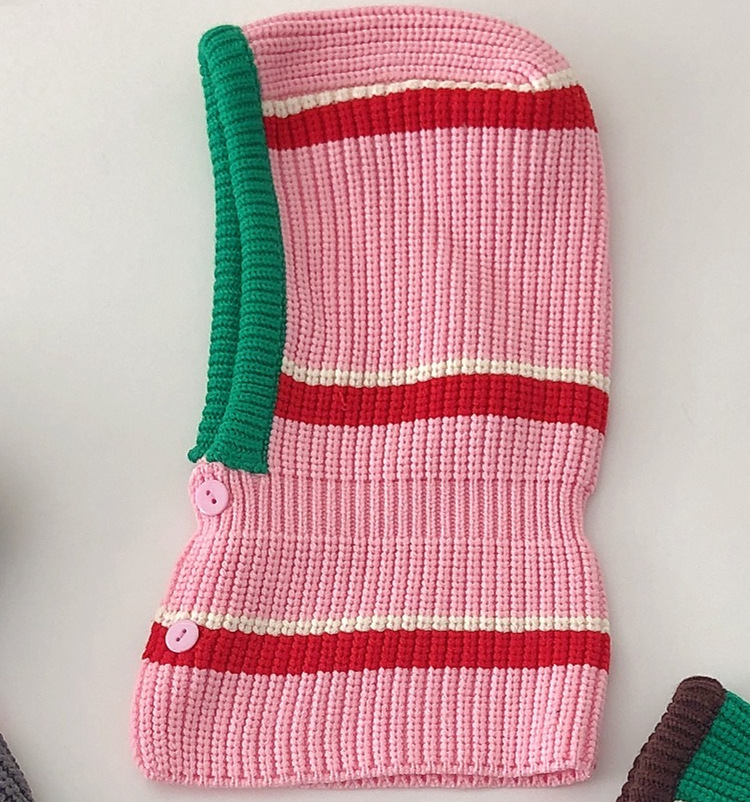 빨간색과 핑크 스트라이프 통합 귀 보호 캡