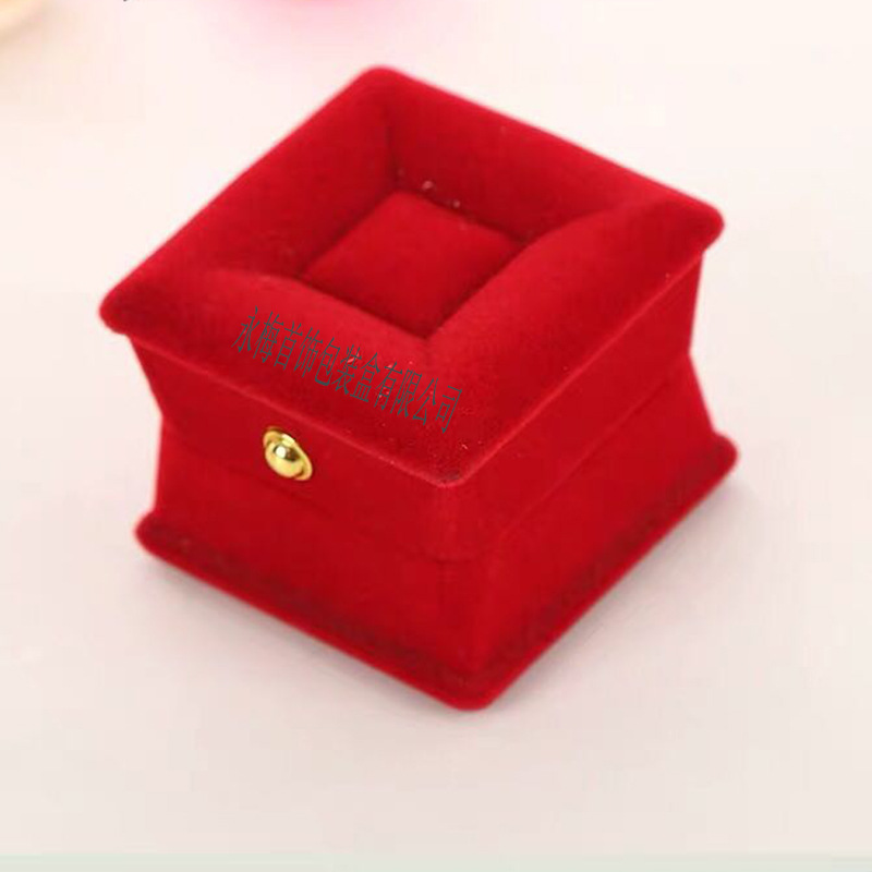 厂家直销时尚系列绒布戒指盒可爱首饰盒四方形饰品收纳盒批发