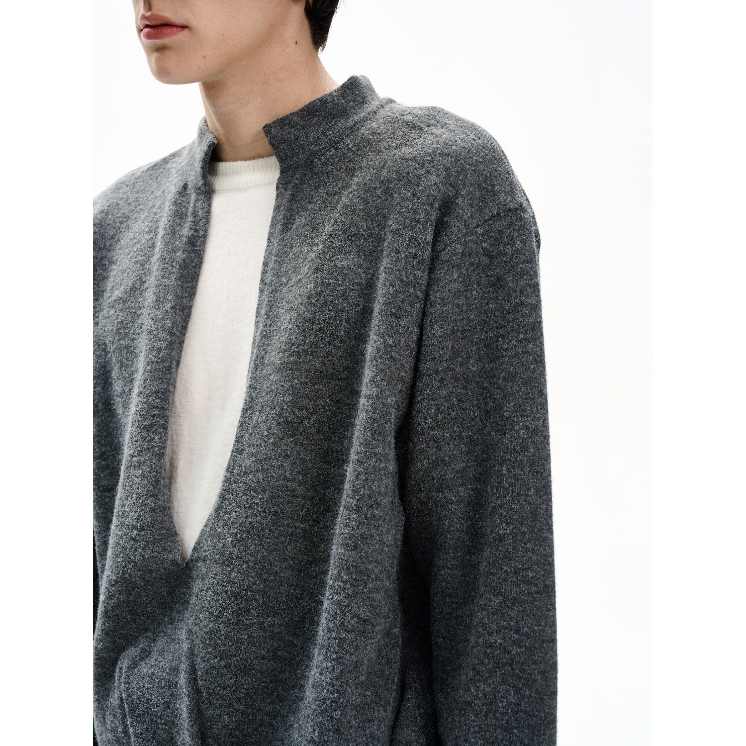 Explosiones transfronterizas de tamaño grande falso de tamaño europeo dos piezas de camisetas de punto de cuello en V suéter hombre viejo viento de invierno y otoño fábrica al por mayor