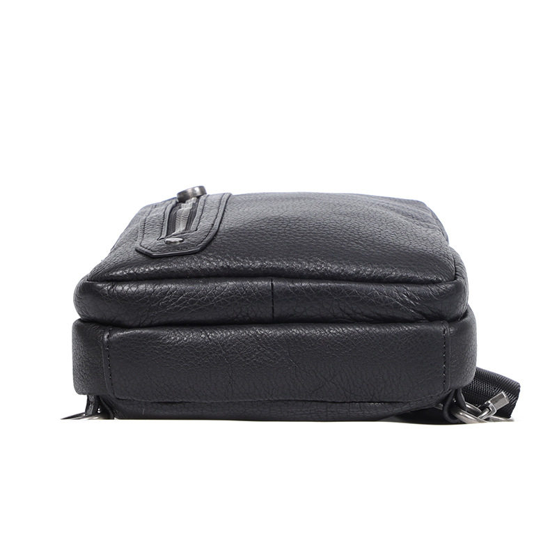 Túi đeo chéo nam da bò thật kiểu đeo ngực tiện lợi 18×8×31 cm — Màu đen chi tiết 10