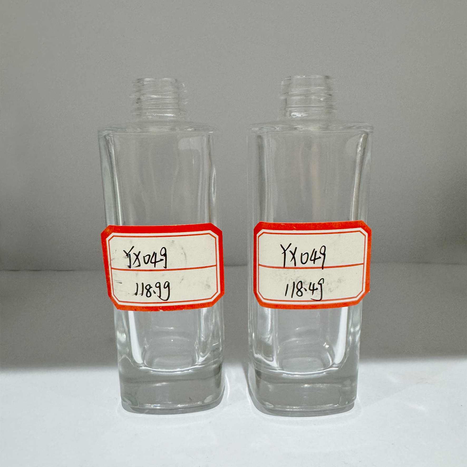 透明方形香水瓶螺口香水分装瓶便携式按压喷雾空瓶香水扩香瓶