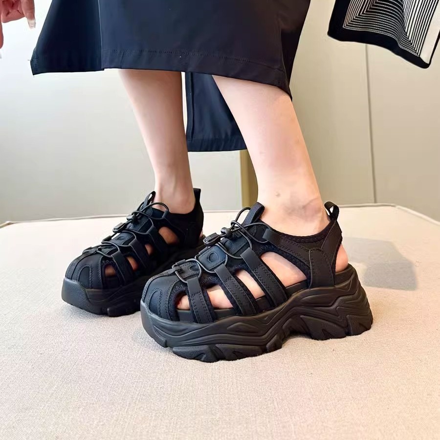 Bai Li al aire libre ~ Sandalias romanas Baotou de suela gruesa pequeña mujer hueca ins casual deportes papá zapatos sandalias