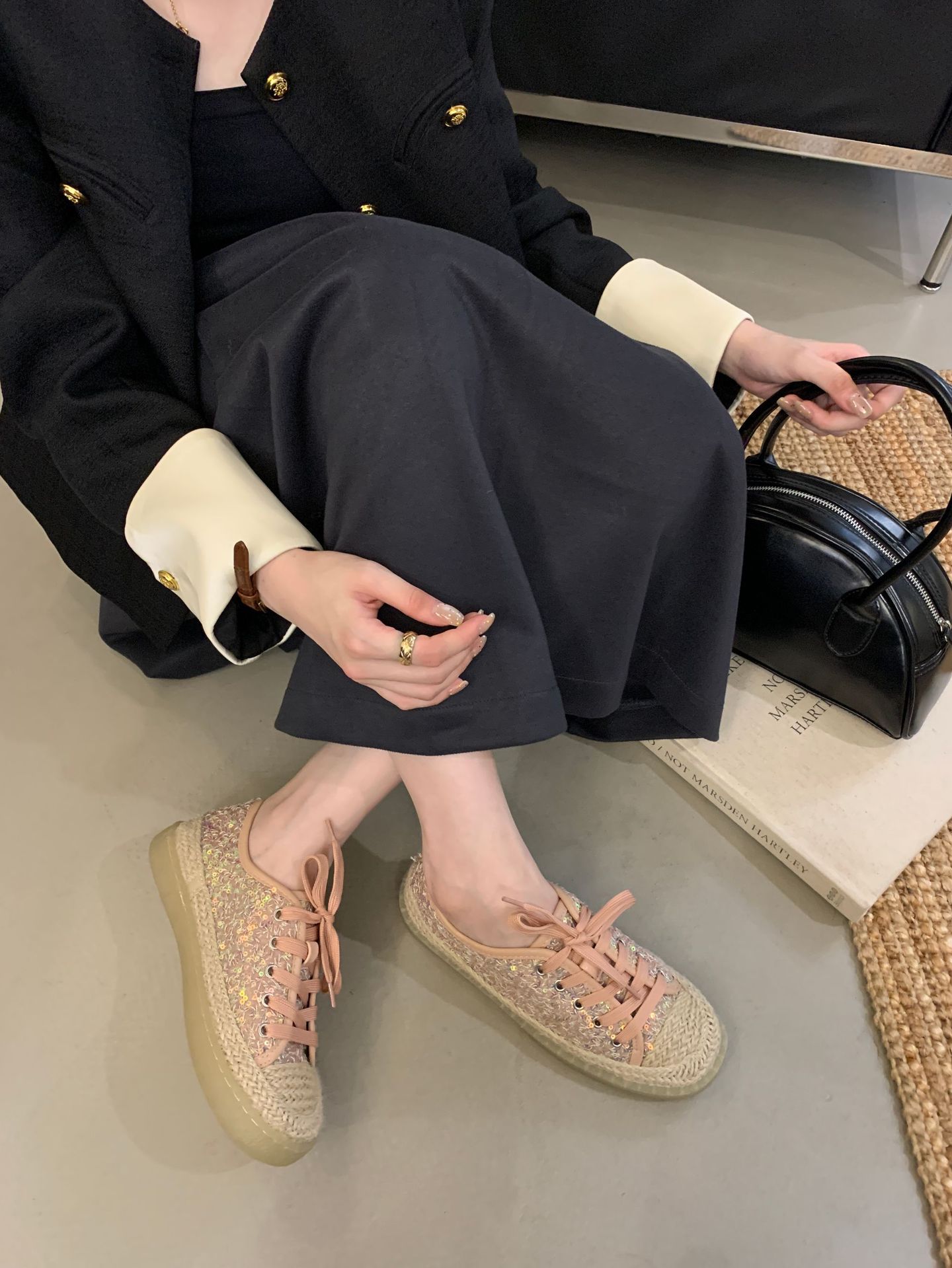 French-style High-end Straw-woven Thick-soled Lace-up Sequined Fisherman For Women, Slip-on Loafers, Fashionable Casual_vogvips.com