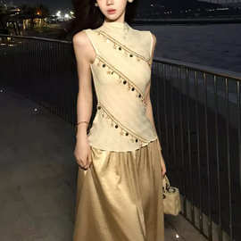 温柔民族风无袖针织背心女外穿收腰显瘦亲肤上衣香槟色半身裙套装