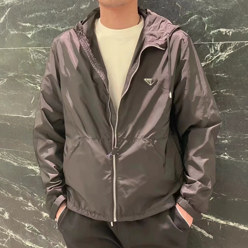 Cross-border foreign trade one-to-one original label P brand iron triangle logo nylon material jacket, unisex
