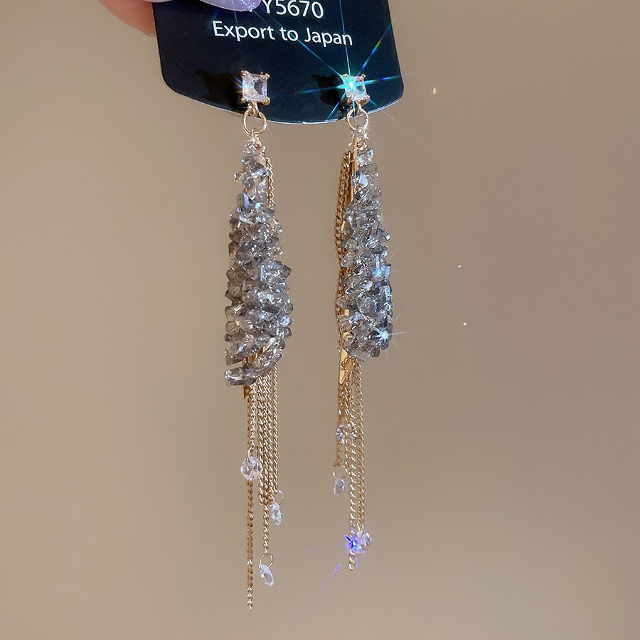 Aguja de plata con diamantes de cristal pendientes de bordilla estilo nacional pendientes de temperamento pequeño ligero lujo de alta calidad industria pesada exageración pendientes