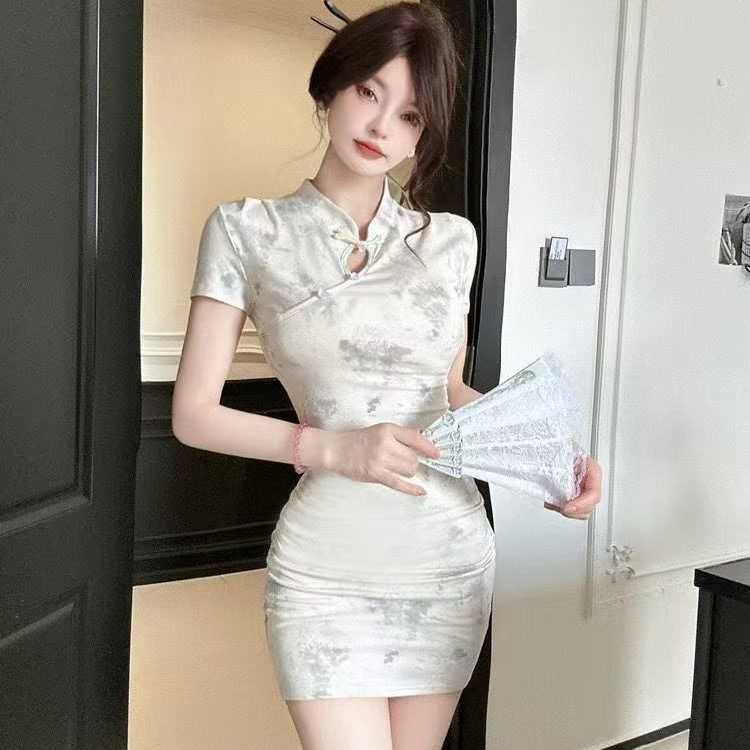2025年夏の新作中国風の若者スタイル改良プリントチャイナドレスショートタイトフィットヒップドレス|undefined