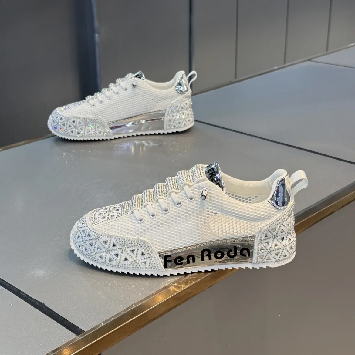 화이트 [통기성 메쉬]