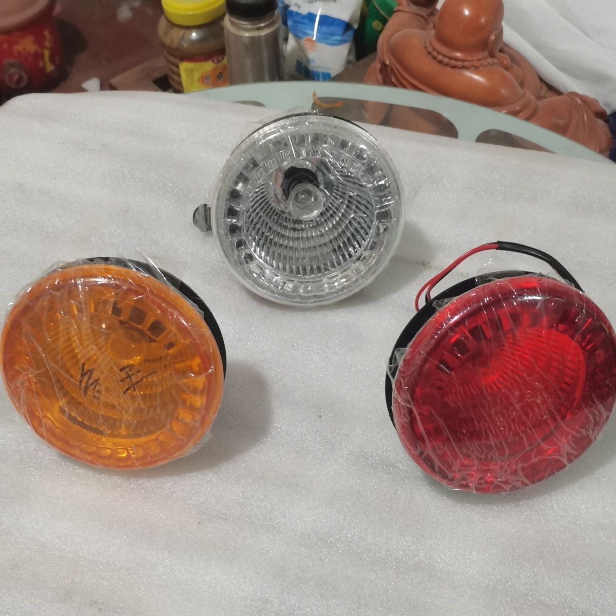 谷王农用收割机配件:TB60后尾灯总成后尾灯 转向灯,灯直径13公分