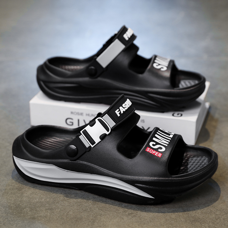 Sandalias para estudiantes masculinos y femeninos que usan al aire libre en verano