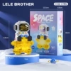 2204-lighting star astronaut