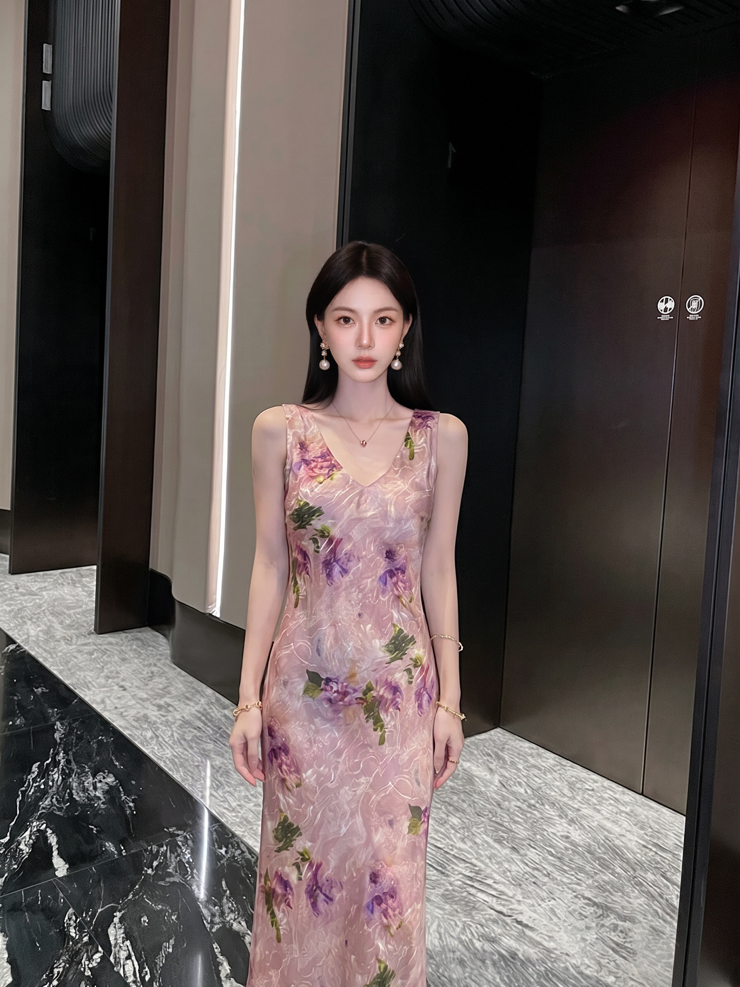 Đầm maxi nữ thắt eo họa tiết hoa văn tân cổ điển dáng suông nhẹ — Hồng tím