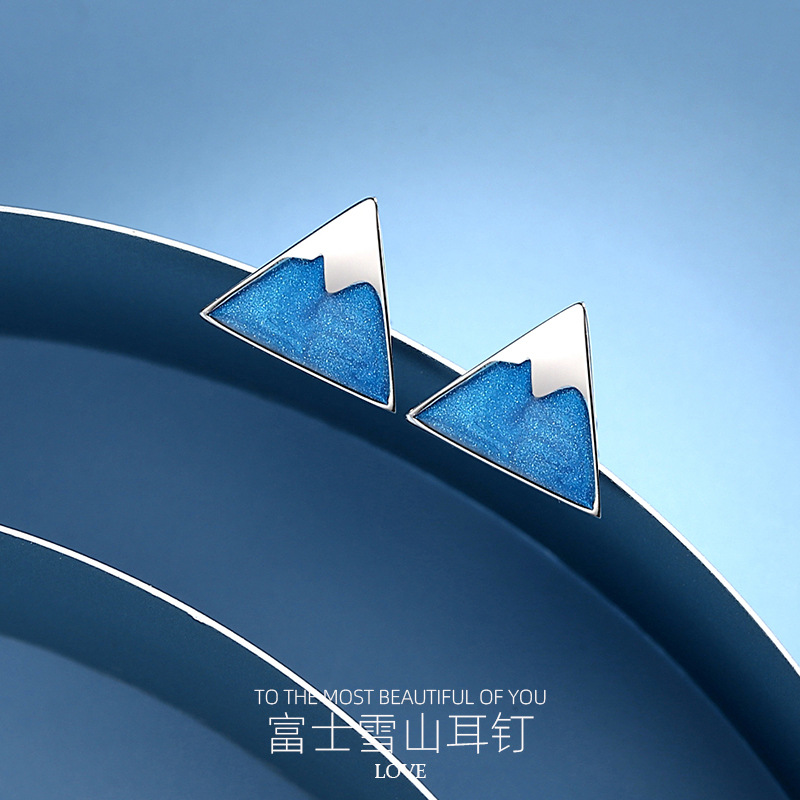 S925 plata esterlina iceberg Fuji montaña pendientes para las mujeres estilo japonés y coreano japonés mini nieve montaña triángulo pendientes al por mayor