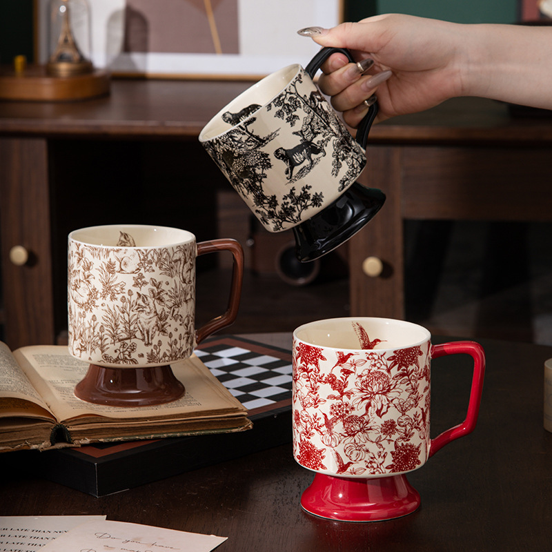 Retro ceramic creative capacious wineglass