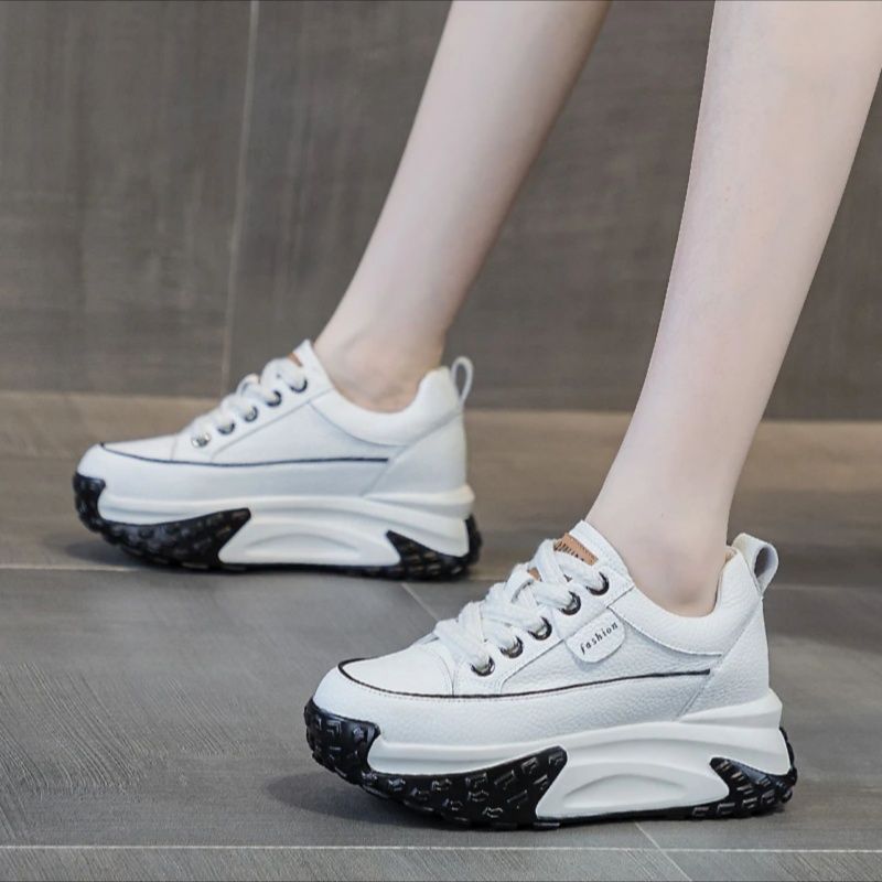 Nuevos zapatos de altura para mujeres 2024 nuevos zapatos casuales de verano zapatos deportivos blancos antideslizantes para mujeres
