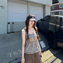 韩系甜美碎花方领吊带背心女夏季新款独特超好看木耳边娃娃衫上衣