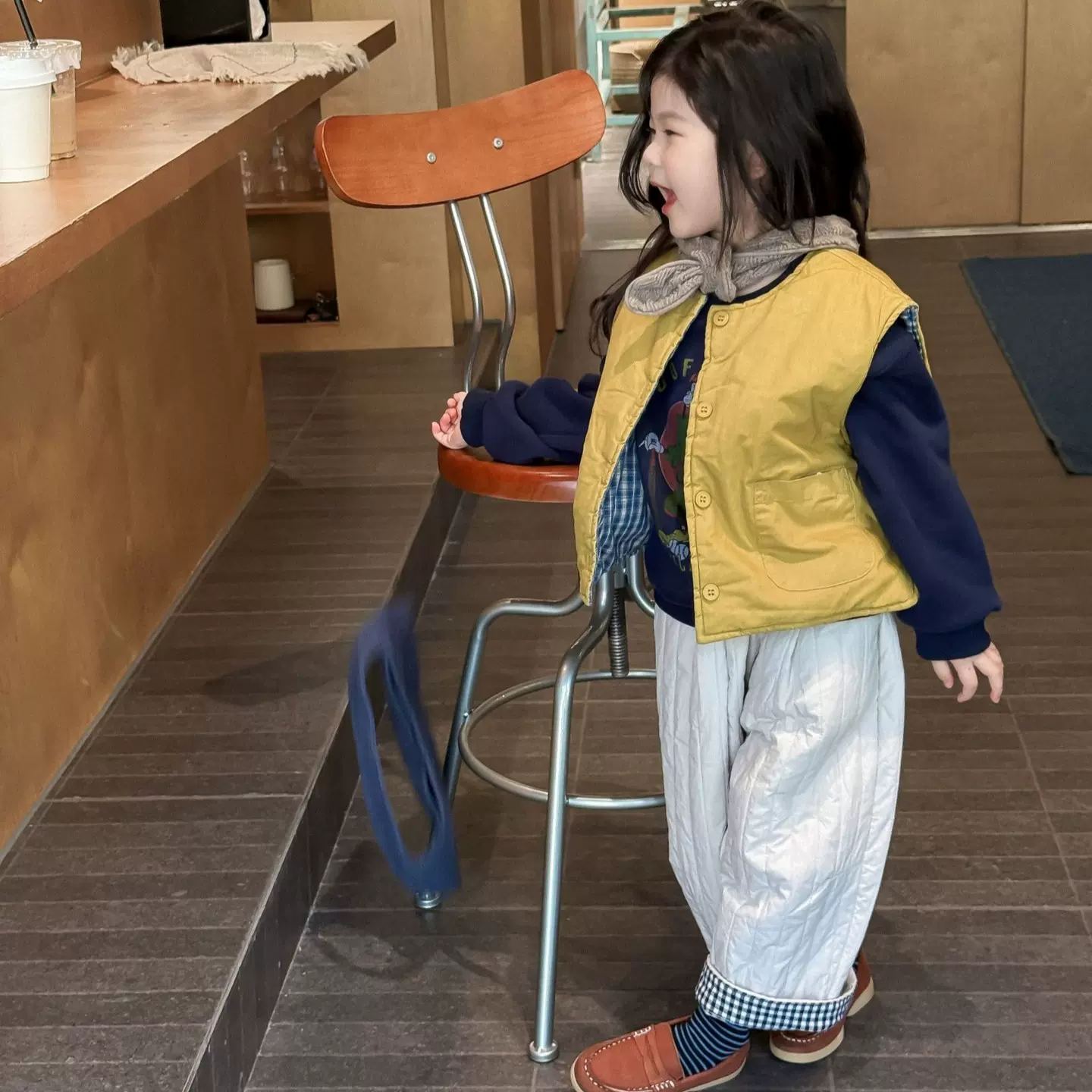 2025冬季新款童装 韩版童装 男女童黄色夹棉马甲 幼儿园冬马甲