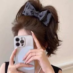 レトロな二重の大きい蝶結びのクリップの小さい蝶結びのプリントのヘアピンの高い馬尾のヘアピンの団子の髪のクリップ