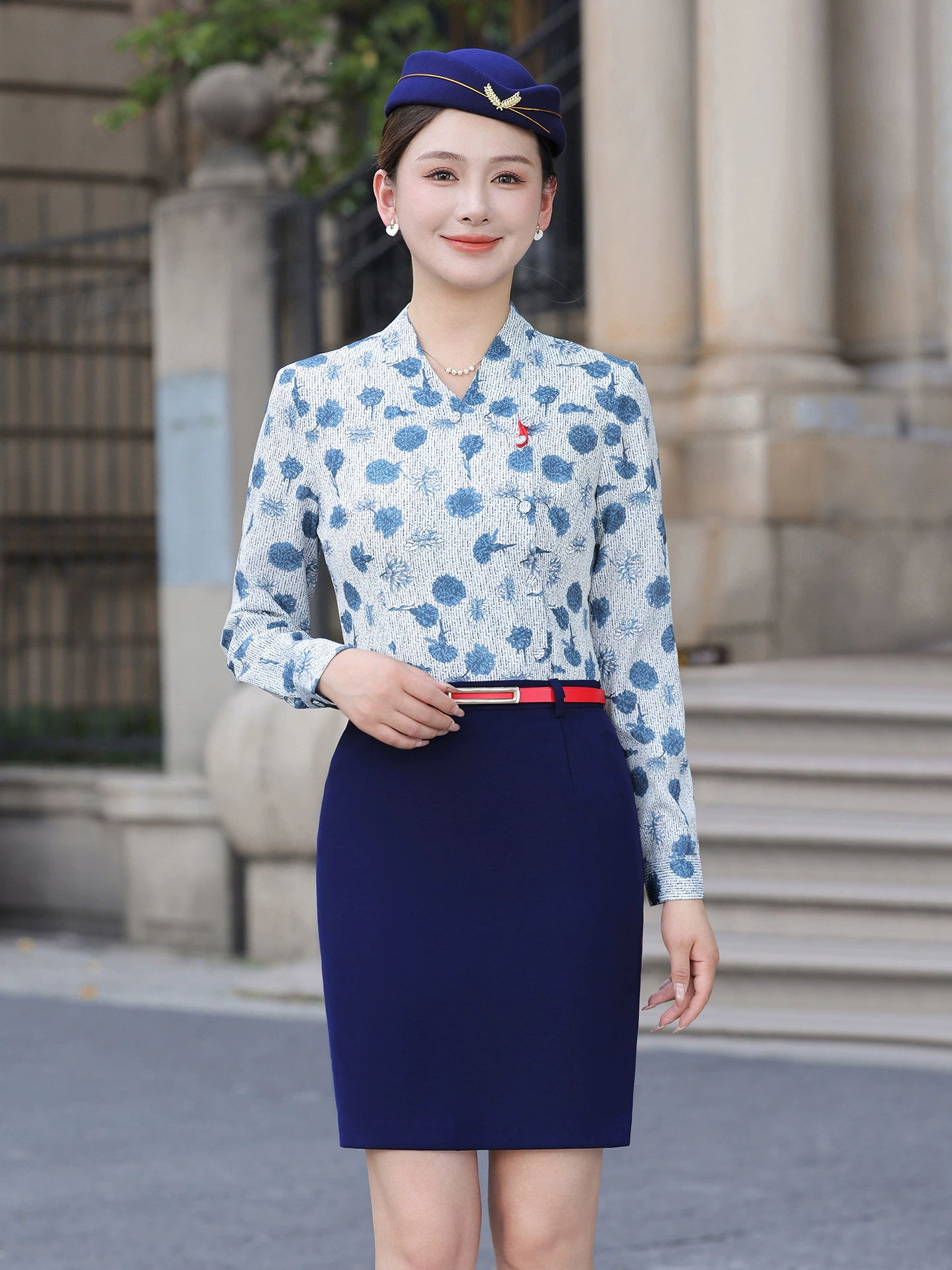 China Eastern Airlines stewardess professional workwear blue and white porcelain shirt female autumn flight attendant workwear front desk reception etiquette uniform