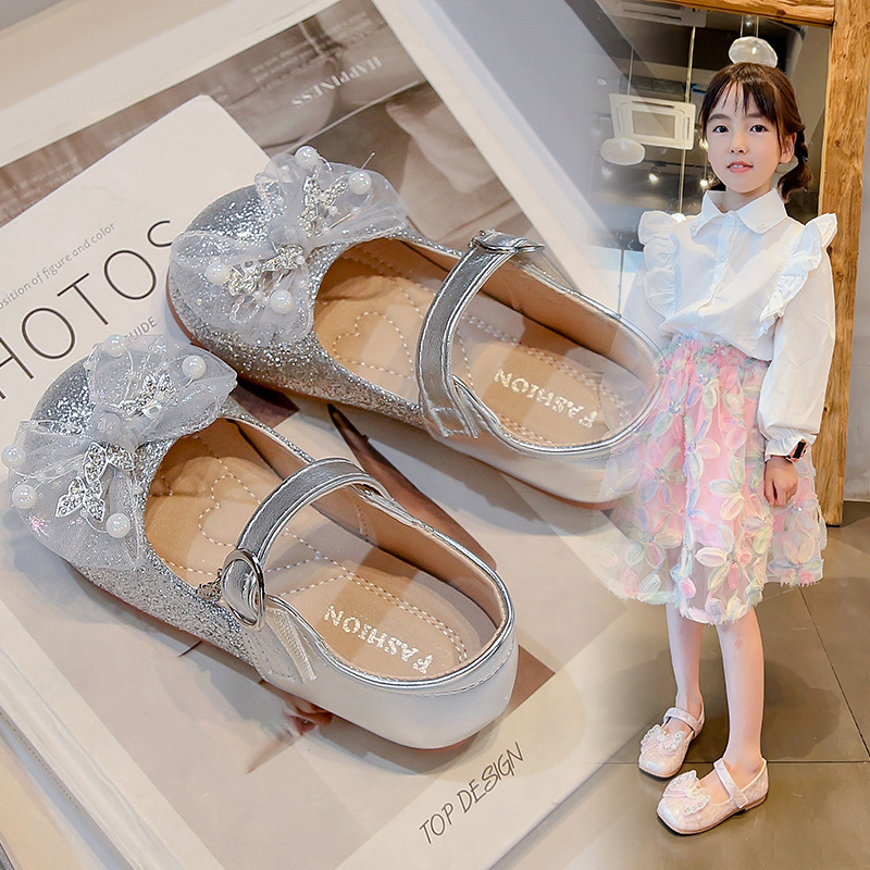 Zapatos de cuero para niñas 2025 verano nuevo arco de perla zapatos princesa zapatos para bebés zapatos para chicas de moda zapatos de rendimiento image 4