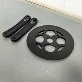 适用 M200/M215/M315/M410/M420 等八方中置电机 42T牙盘 带护盘