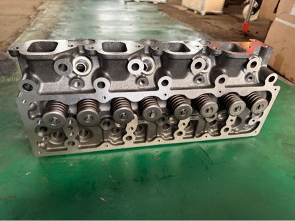 Factory Direct Sales of Td27 Cylinder Head Assembly, Diesel Engine, Four-Cylinder, Cast Iron Cylinder Head Assembly, Td Factory Price