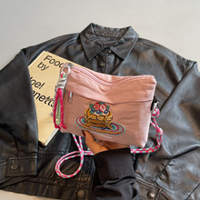 日系ball chain新款简约时尚刺绣小包包女夏天手机包斜挎尼龙布包