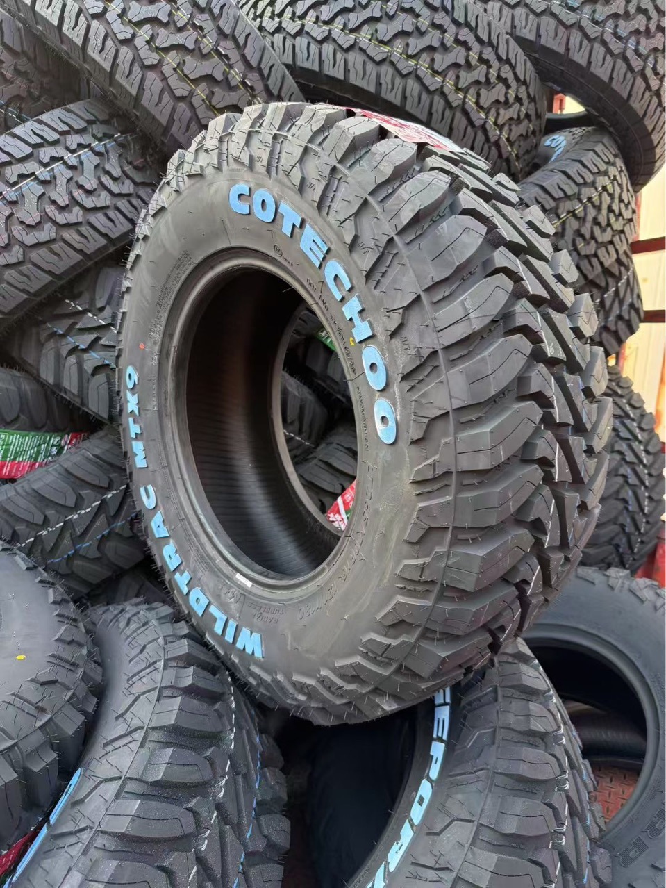 Brand New Original Mt Off-Road Tires 265/75R16 285/75R16 35X12.5R17 37X13.5R17