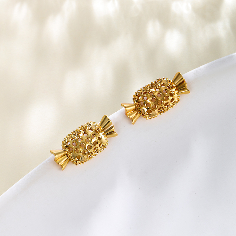 Xuping aleación de cobre diseño creativo agujero pendientes de dulces de Navidad pendientes de Año Nuevo temperamento de alta calidad pendientes para mujeres