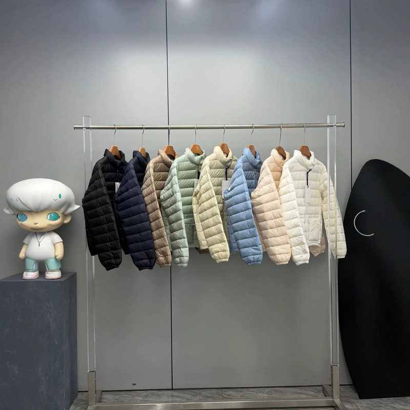 Cross-border foreign trade bestseller from M brand: 90% duck down Lans stand-up collar short down jacket Cross-border foreign trade bestseller from M brand: 90% duck down Lans stand-up collar short down jacket