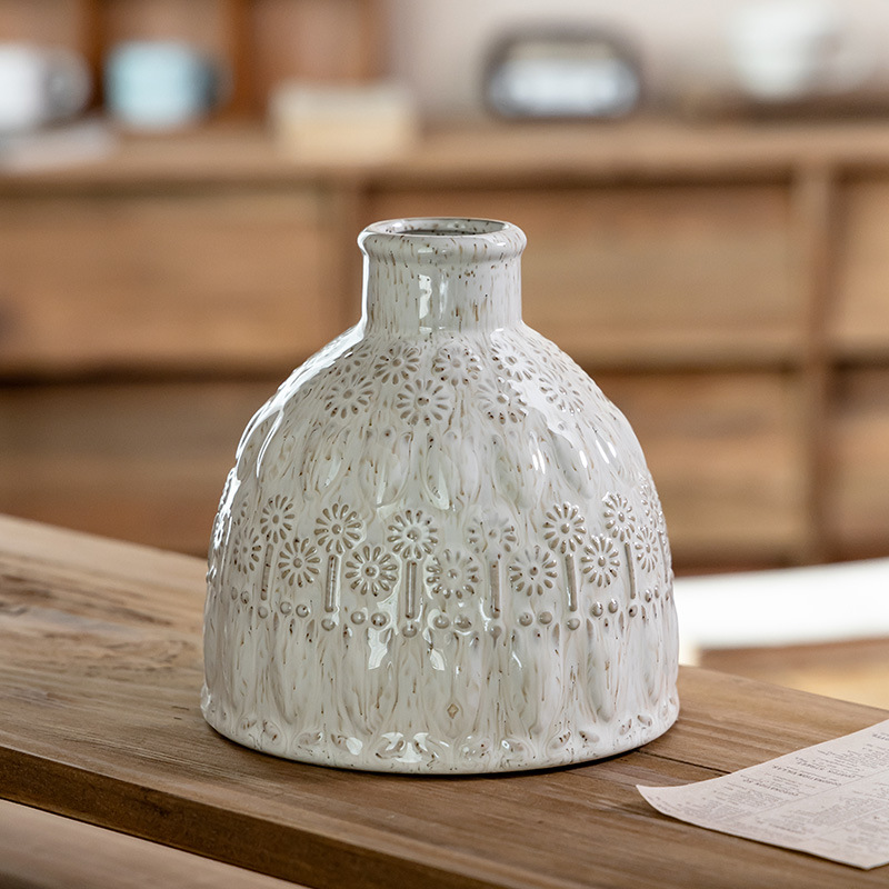 Sentido de alta calidad, jarrón de cerámica en relieve, decoración suave para el hogar, decoración para el hogar, decoración, flores secas, flores, arreglos de flores para la sala de estar