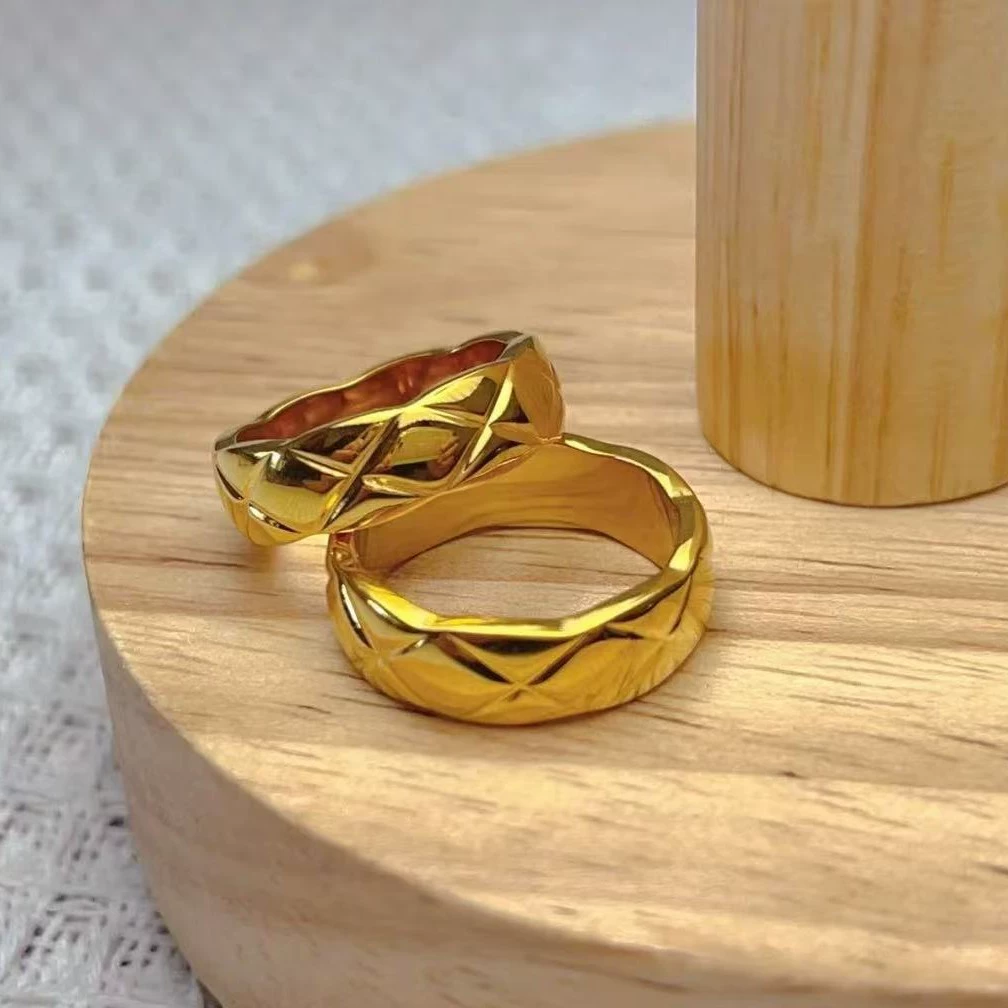 18K золотое кольцо с бриллиантами AU750, цветное золото, мелкий ароматный волнообразный узор, легкая роскошь, клетчатое кольцо, золото в форме ракушки, оптовая продажа