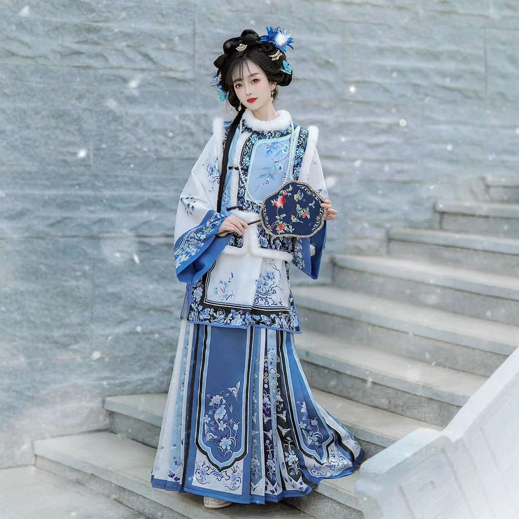 Теплый аромат селадона Поддельный костюм поздней династии Цин Хань 2024 новый осенний и зимний улучшенный толстый жилет супер сказочный костюм