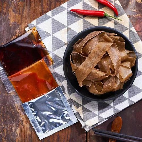 Yulixiang Buckwheat Noodle Skin 122g/bag Non-fried Instant Food Quick Dry Mix Hot and Spicy Sesame Paste Noodle Skin Wholesale