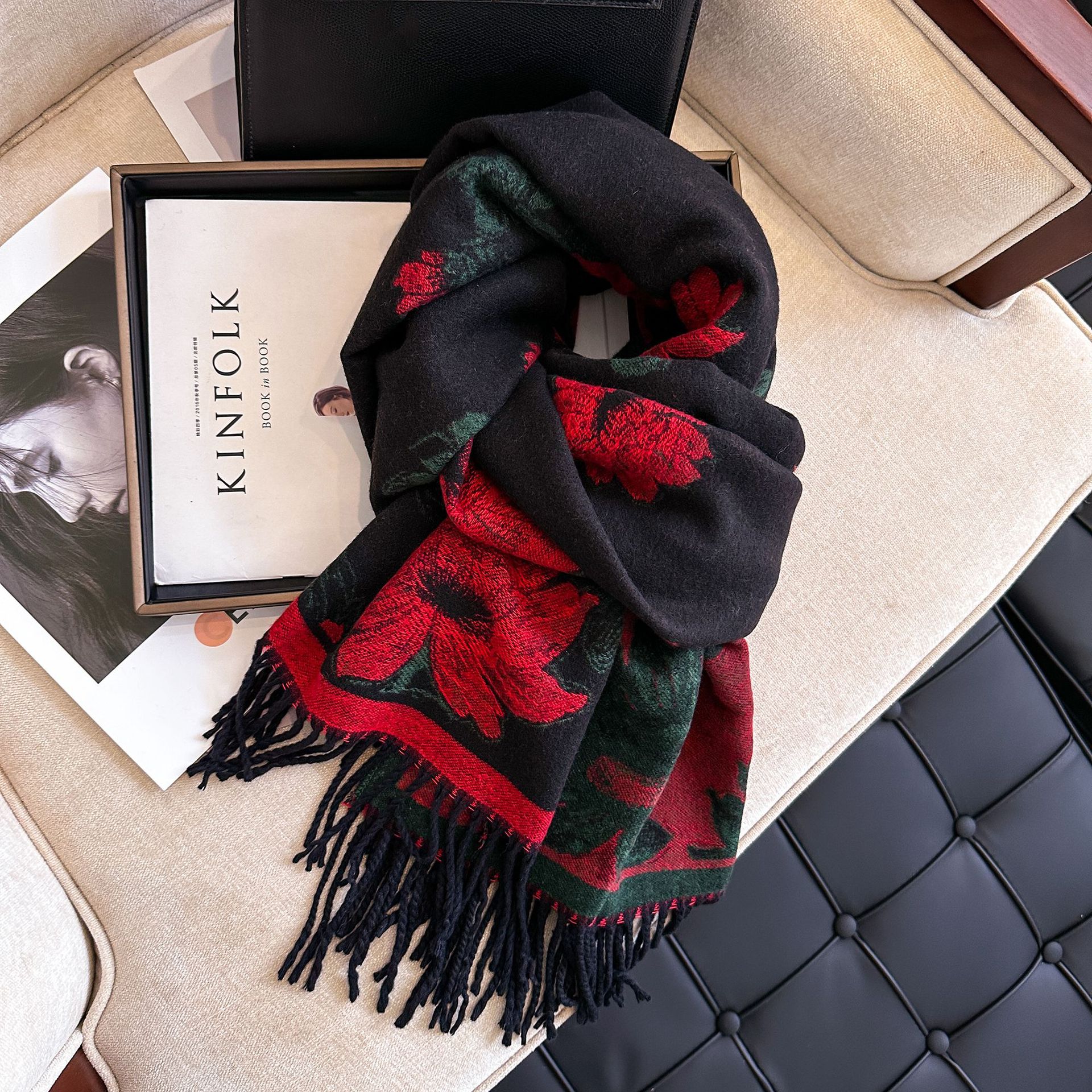 Flower Pattern Women's Vintage Style Ethnic Style Flower Core Spun Yarn Tassel Scarf