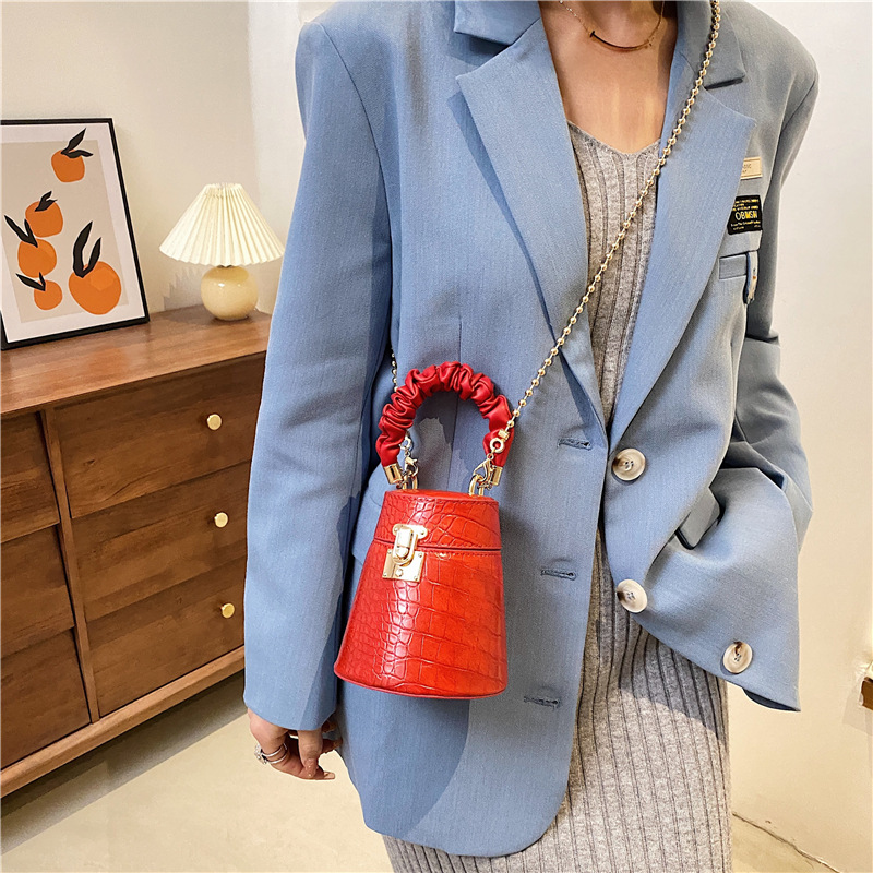 Crocodile Pattern Hobo Bag Women's Chain Shoulder Handbag Fashion_voghion.com