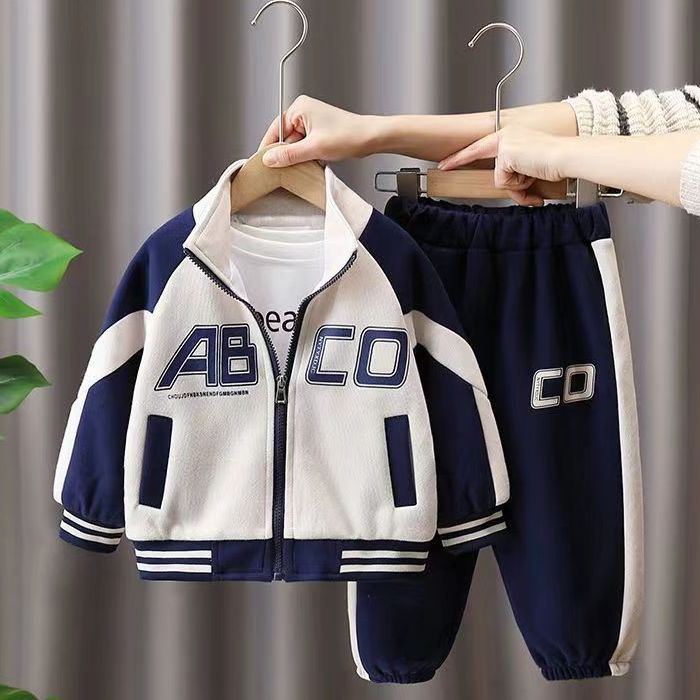 Small and medium-sized sports set, autumn handsome children's Korean version jacket, wearing baseball jersey_voghion.com