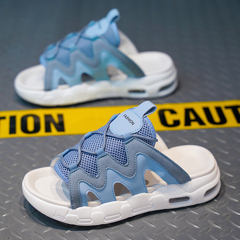 Zapatillas de hombre de comercio exterior de verano 2025, nueva marca de moda de verano, ropa exterior de moda antideslizante, sensación de mierda al aire libre, fondo grueso