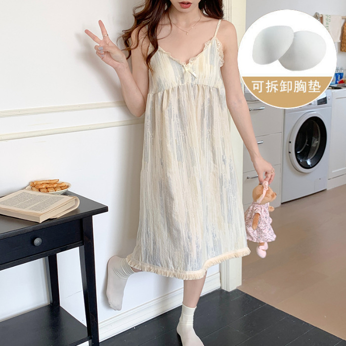 Ins vestido de dormir de cabina de verano pastoral viento pequeña flor de espuma encantadora con almohadilla de pecho suelta media y larga transmisión en vivo
