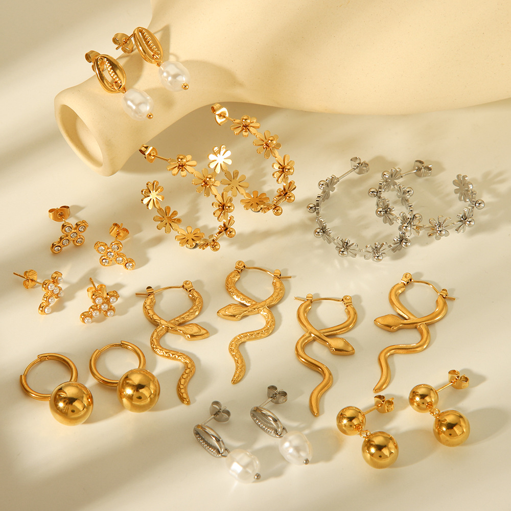 9g Weight Ion Plating (IP) Gold Plating Process 316 Stainless Steel Ear Needle Material 18K Real Gold Plated Plating Material Earrings Classification 1 Pair Quantity Casual Occasion 304 Stainless Steel Material Geometric Pattern Women's Gender Simple Style Style Waterproof Non Tarnish, Plating Craft Ion Plating (IP) Real Gold Plated Geometric Titanium Steel Simple Style Waterproof Non Tarnish Earrings 4