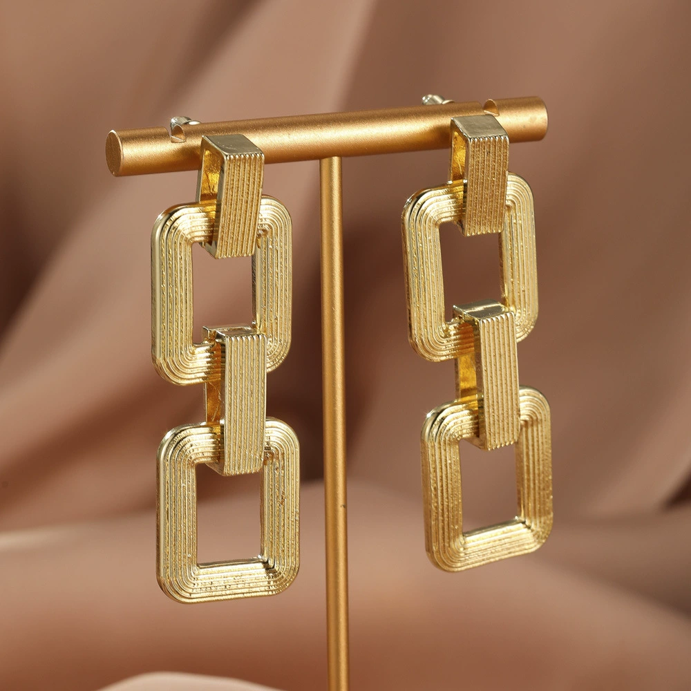 Трансграничная геометрия квадратная металлическая серьга европейская и американская мода дизайн геометрической коробки сшивания серьги серьги серьги серебряные иглы