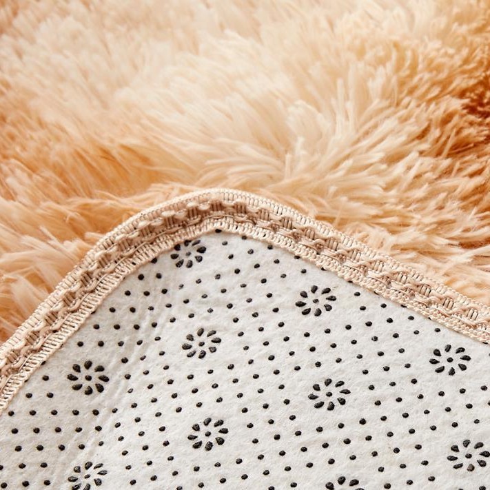 Fábrica al por mayor lavable lana de seda en forma de corazón alfombra de lana corta alfombra de piso adecuado para estera de pie silla Mat estudio dormitorio