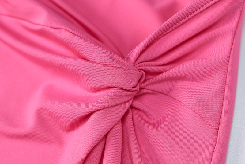 conjunto de top y falda de color liso con abertura en el pecho y abertura en el pecho NSHTL117352