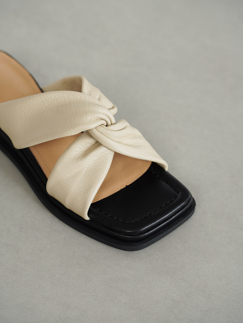 Sandal nữ quai chữ V đế dày gót 4cm phong cách đơn giản — màu be chi tiết 19