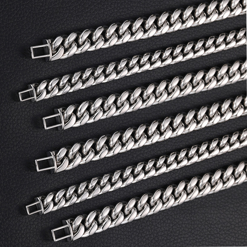 chain necklace, men's titanium steel high-end jewelry, women's flip button lock bone Cuban chain, coarse style_voghion.com