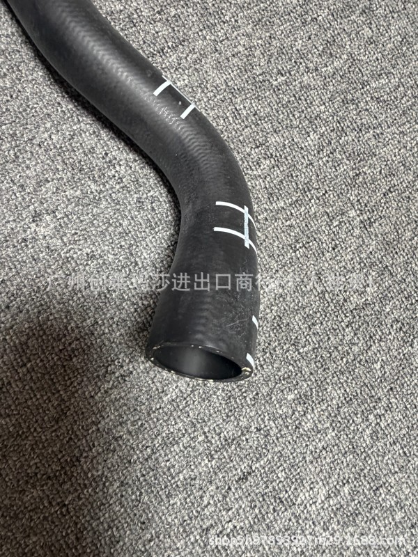 95810640200/95510632210 is suitable for Porsche water pipes for Cayenne/Panamera/Macan