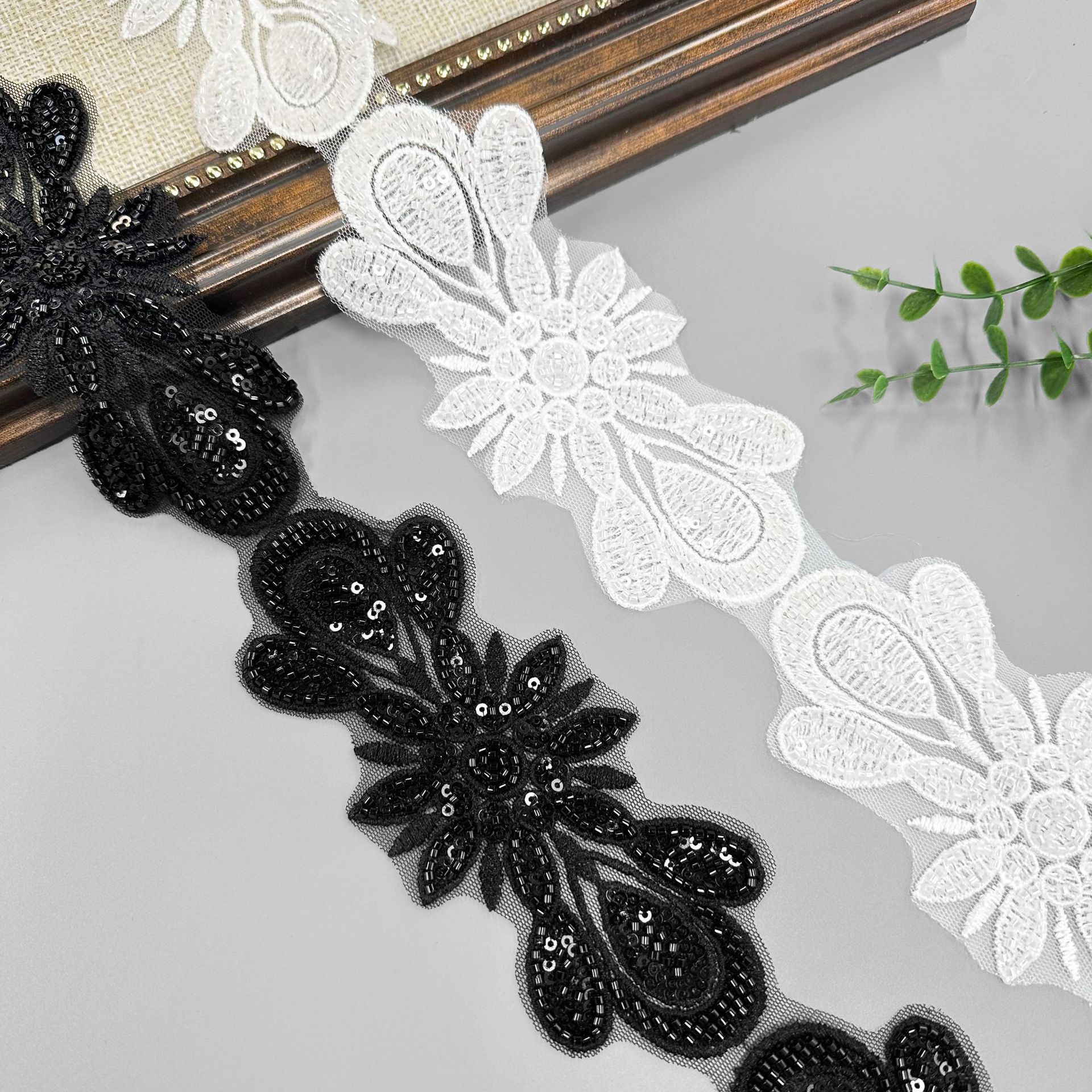 Material de malla de encaje de flores multicolor con decoración de perlas Ropa para niños Accesorios para el cabello Zapatos y sombreros Accesorios para textiles para el hogar image 5