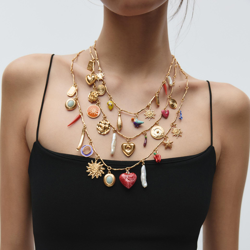 84g Weight Elegant Sun Star Heart Shape Imitation Pearl Resin Iron Lobster Trigger Clasp Closure Statement Necklaces Wholesale